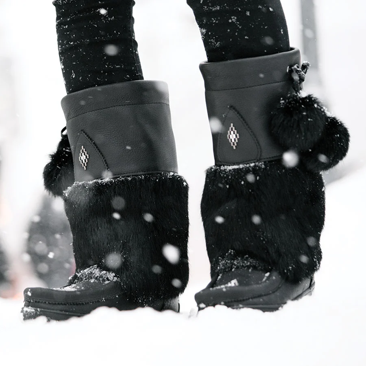 Manitobah Mukluks Women's Snowy Owl Grain WP